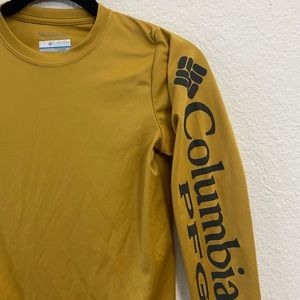 Columbia sweater